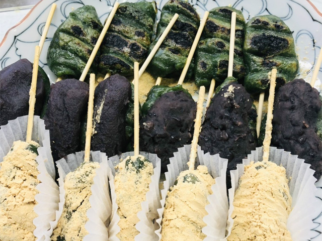 ただいまのおすすめメニュー よもぎ焼き串団子